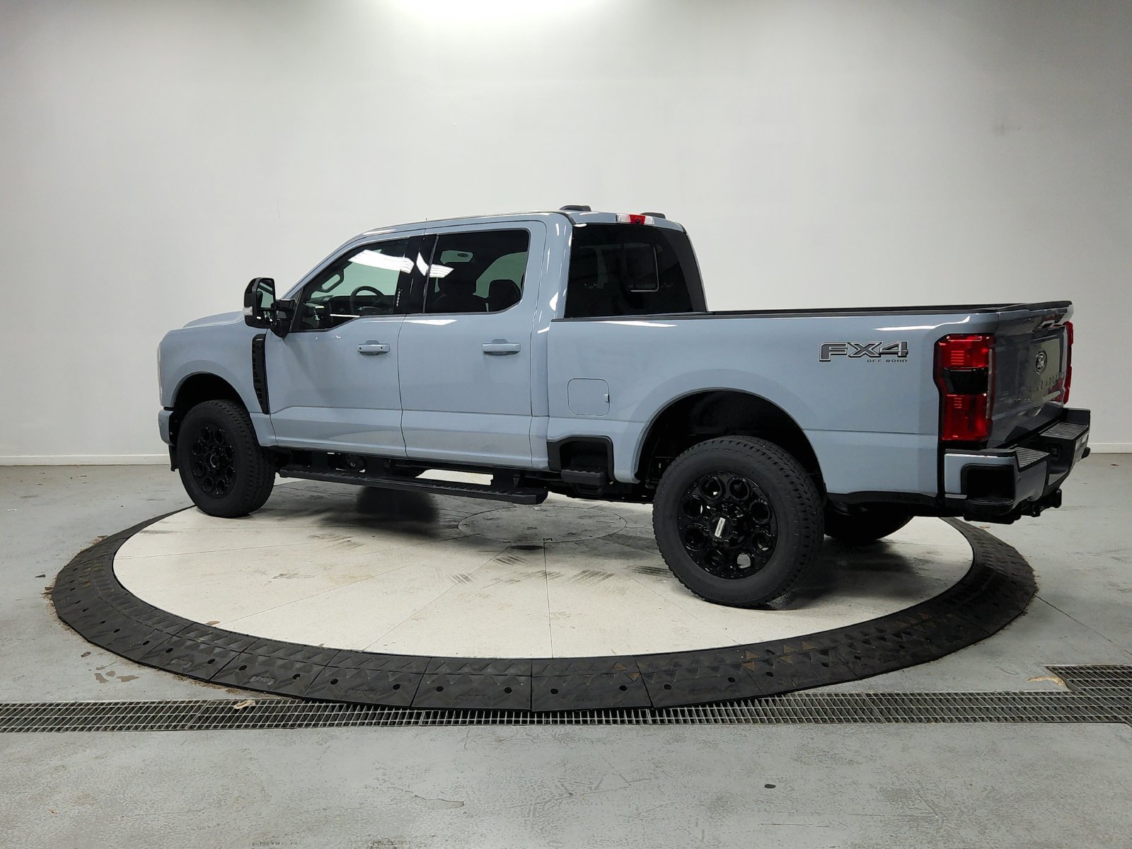 New 2027 Ford F250 Lariat w/ Black Appearance Package AWD/4WD image 6
