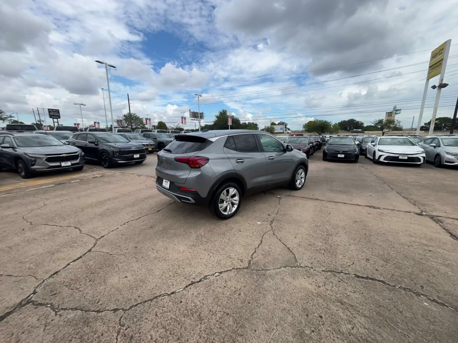 Used 2025 Buick Encore GX Preferred AWD/4WD image 12