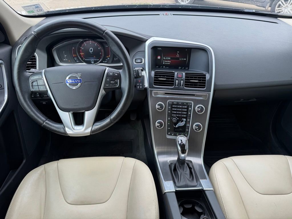 Used 2016 Volvo XC60 T6 w/ Climate Package image 15