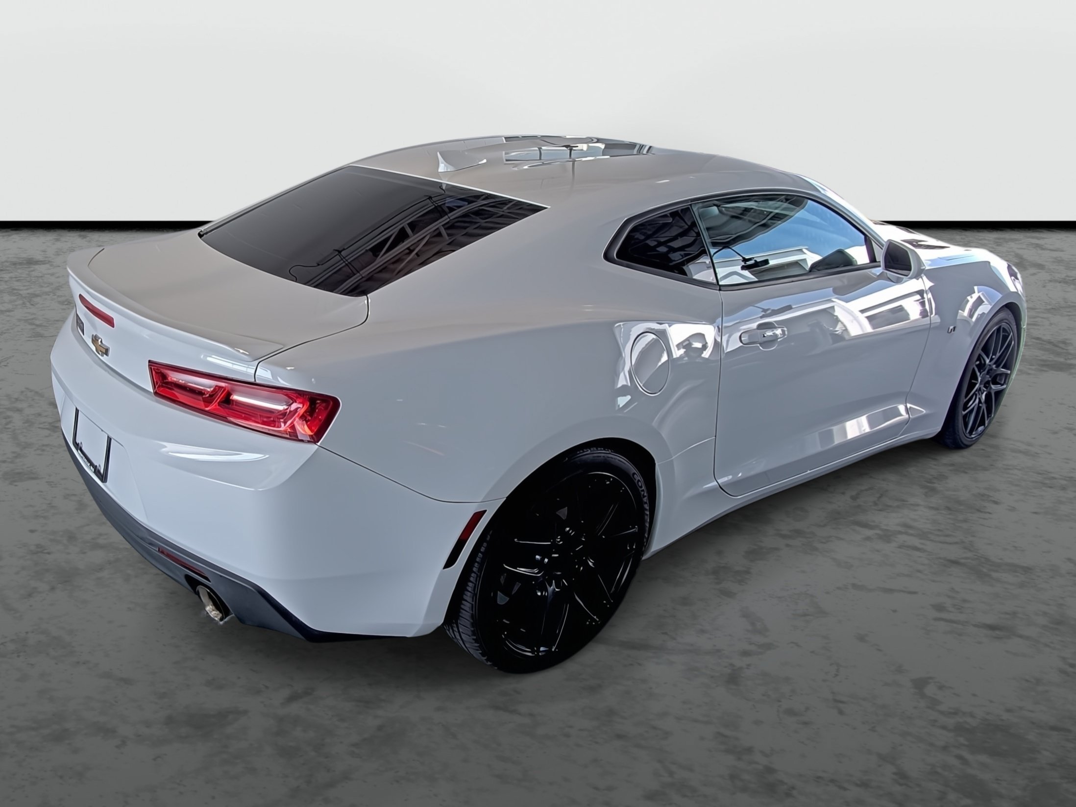 Used 2018 Chevrolet Camaro LT w/ RS Package RWD image 14