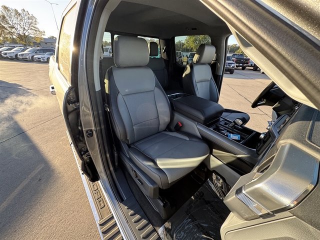 New 2025 Ford F150 Lariat w/ Equipment Group 501A Mid image 28