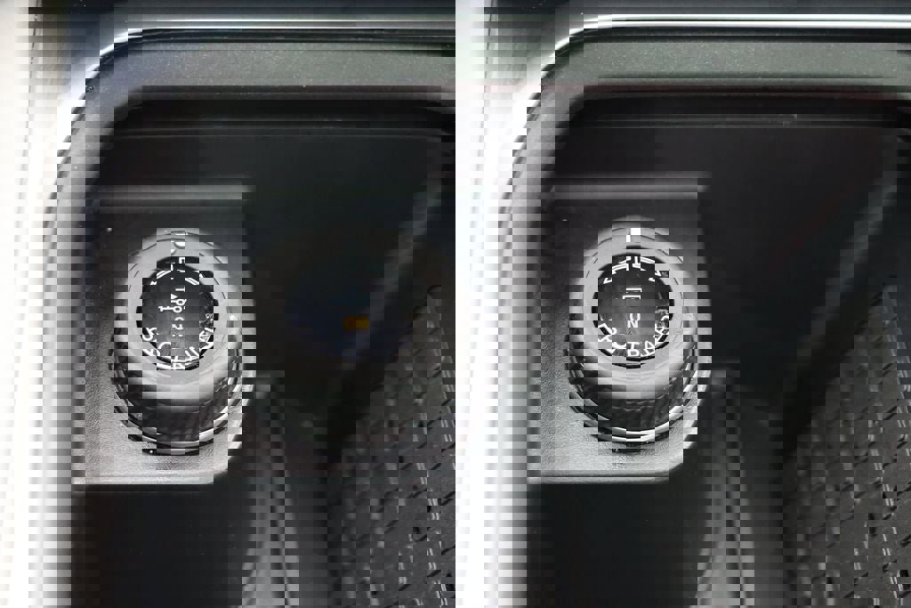 Used 2025 Ford Expedition Max Active image 24