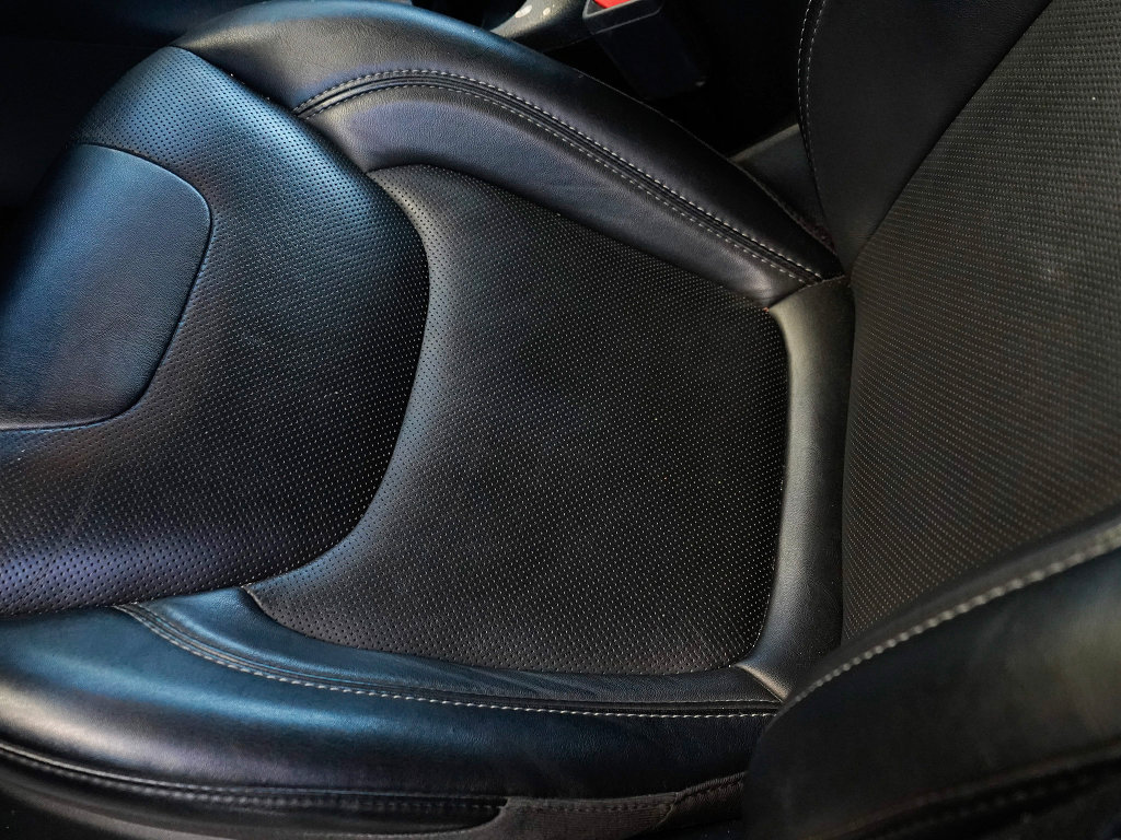 Used 2023 Jeep Cherokee Altitude Lux AWD/4WD image 18