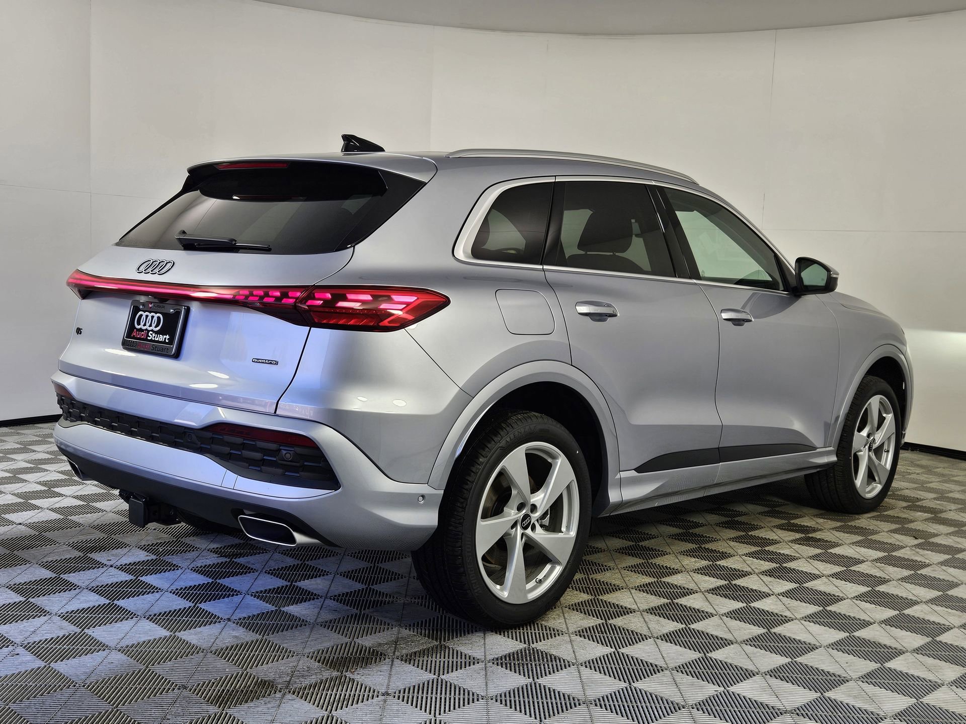 New 2026 Audi Q5 Premium Plus AWD/4WD image 7