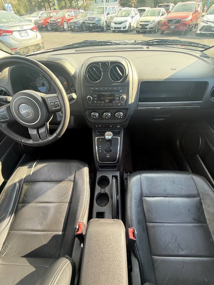 Used 2016 Jeep Patriot High Altitude FWD image 16