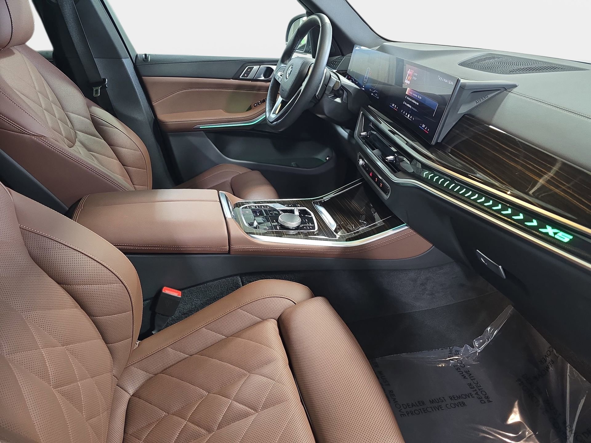 Used 2025 BMW X5 xDrive50e w/ Parking Assistance Package image 10