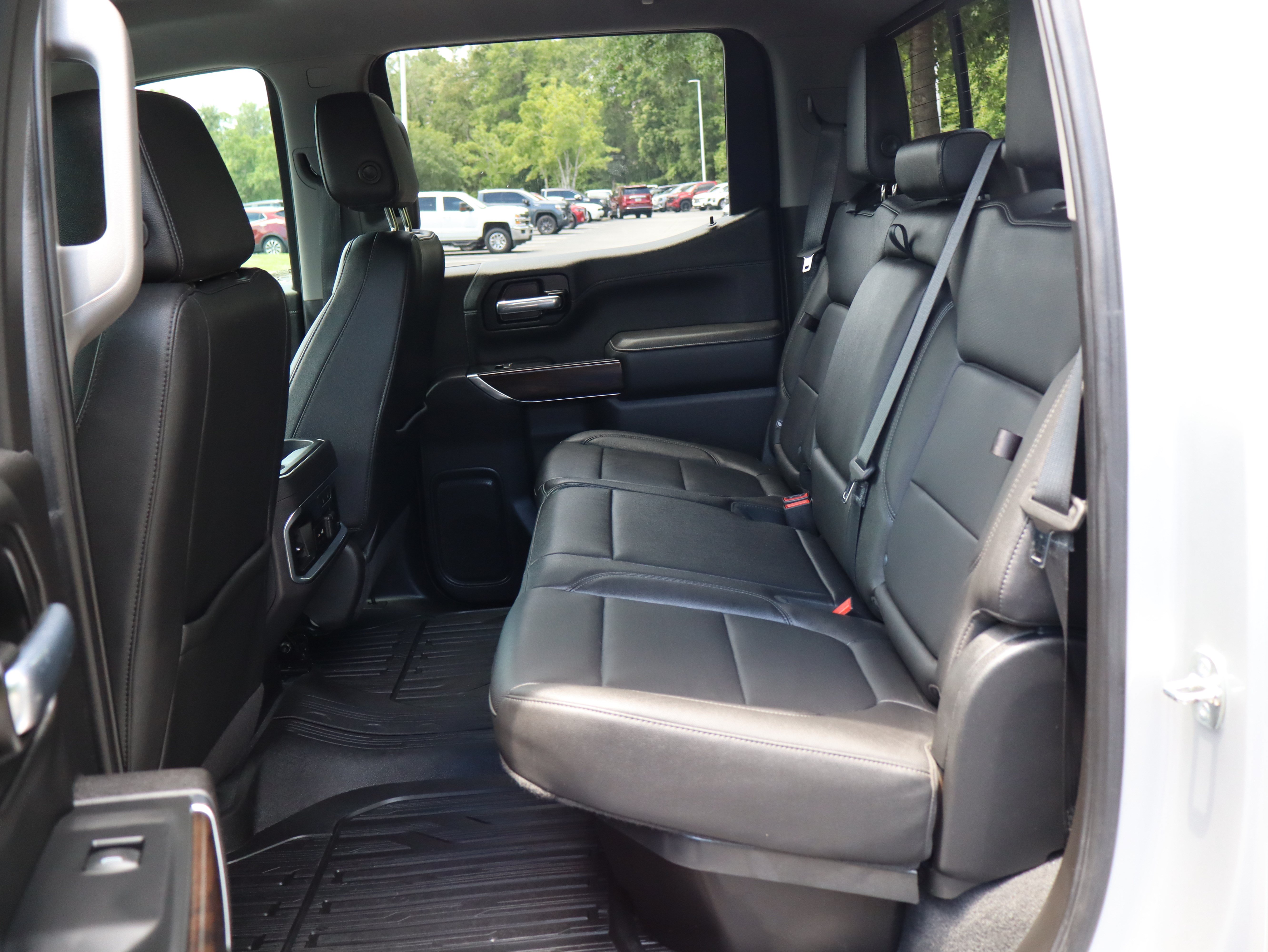 Used 2021 GMC Sierra 1500 SLT w/ SLT Premium Package AWD/4WD image 14