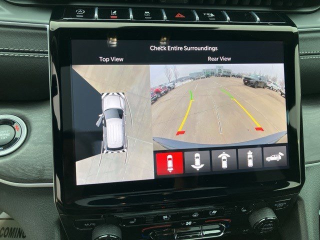 Certified 2025 Jeep Grand Cherokee Limited w/ Luxury Tech Group II image 20