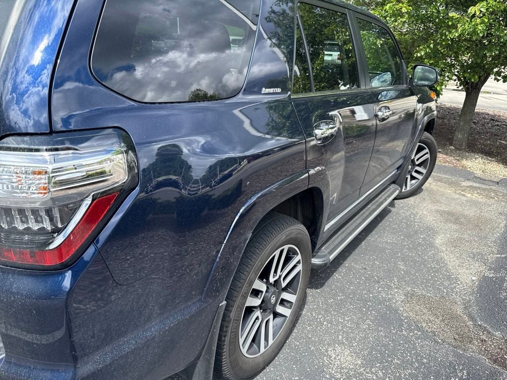 Used 2023 Toyota 4Runner Limited AWD/4WD image 4