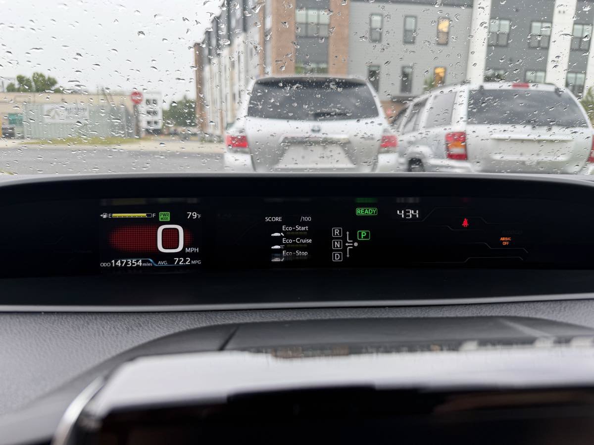 Used 2017 Toyota Prius Prime Premium FWD image 17