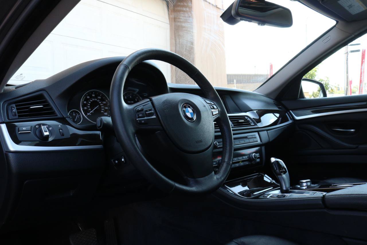 Used 2012 BMW 535i xDrive Sedan AWD/4WD image 16
