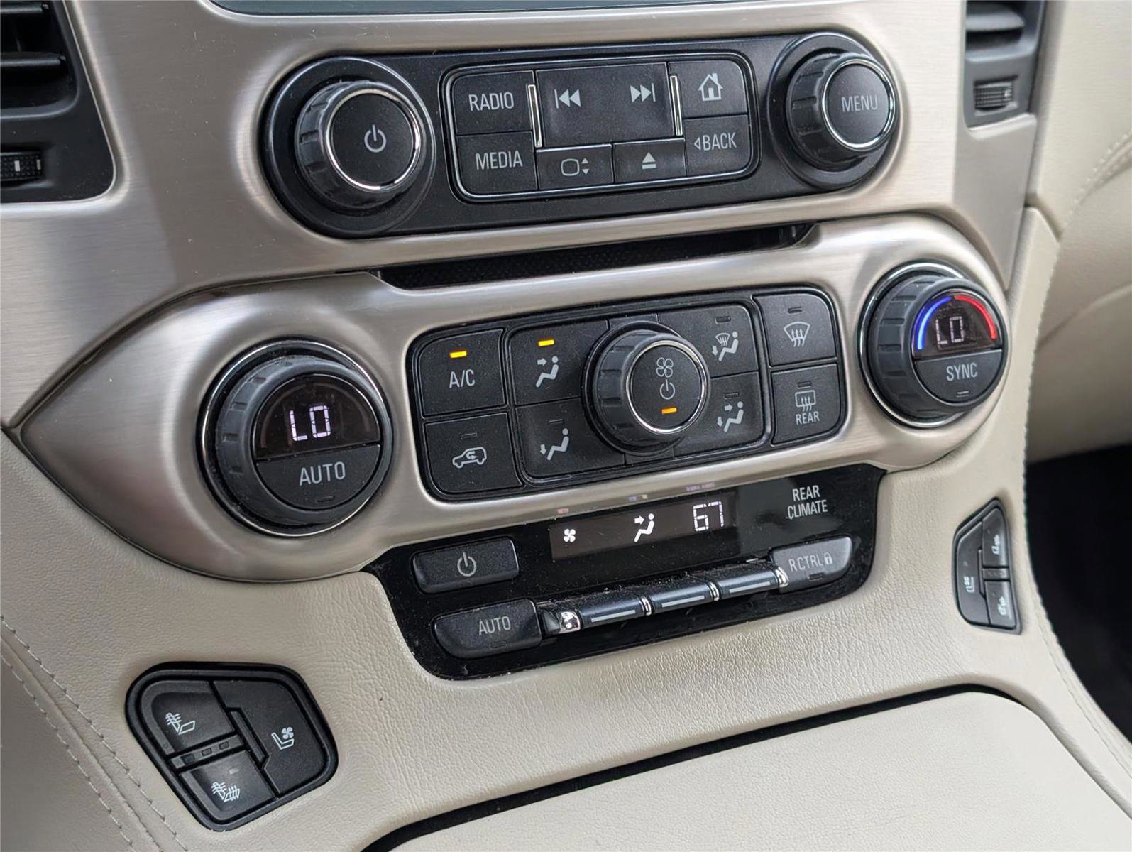 Used 2019 GMC Yukon Denali w/ Denali Ultimate Package AWD/4WD image 19