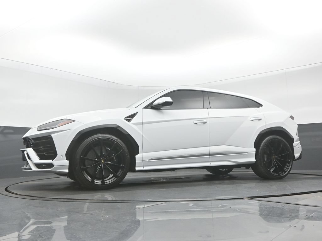 Used 2020 Lamborghini Urus AWD/4WD image 31