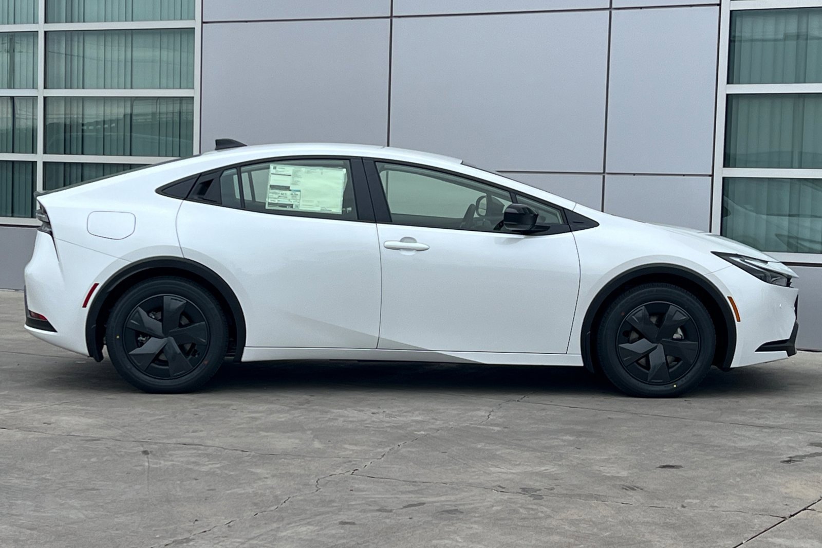 New 2026 Toyota Prius Plug-In Hybrid image 3