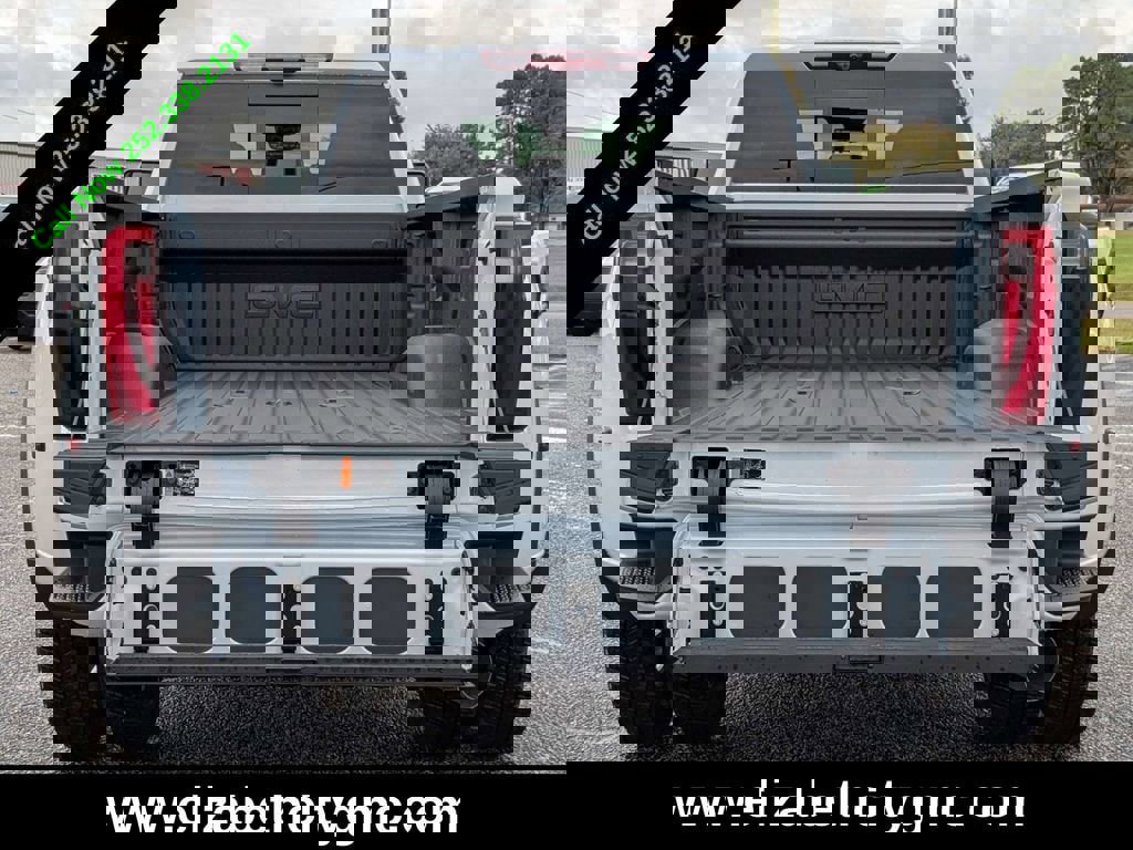 New 2026 GMC Sierra 3500 Denali w/ Denali Reserve Package image 14