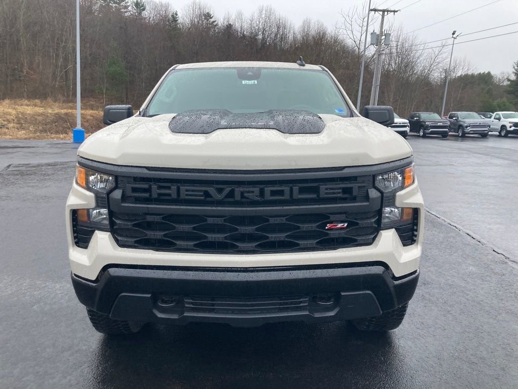 New 2026 Chevrolet Silverado 1500 Custom Trail Boss w/ Turbomax Blackout Package image 2
