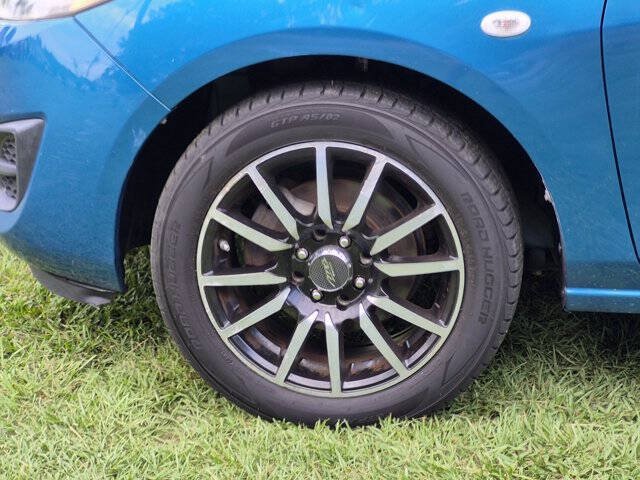 Used 2012 MAZDA MAZDA2 Sport FWD image 10