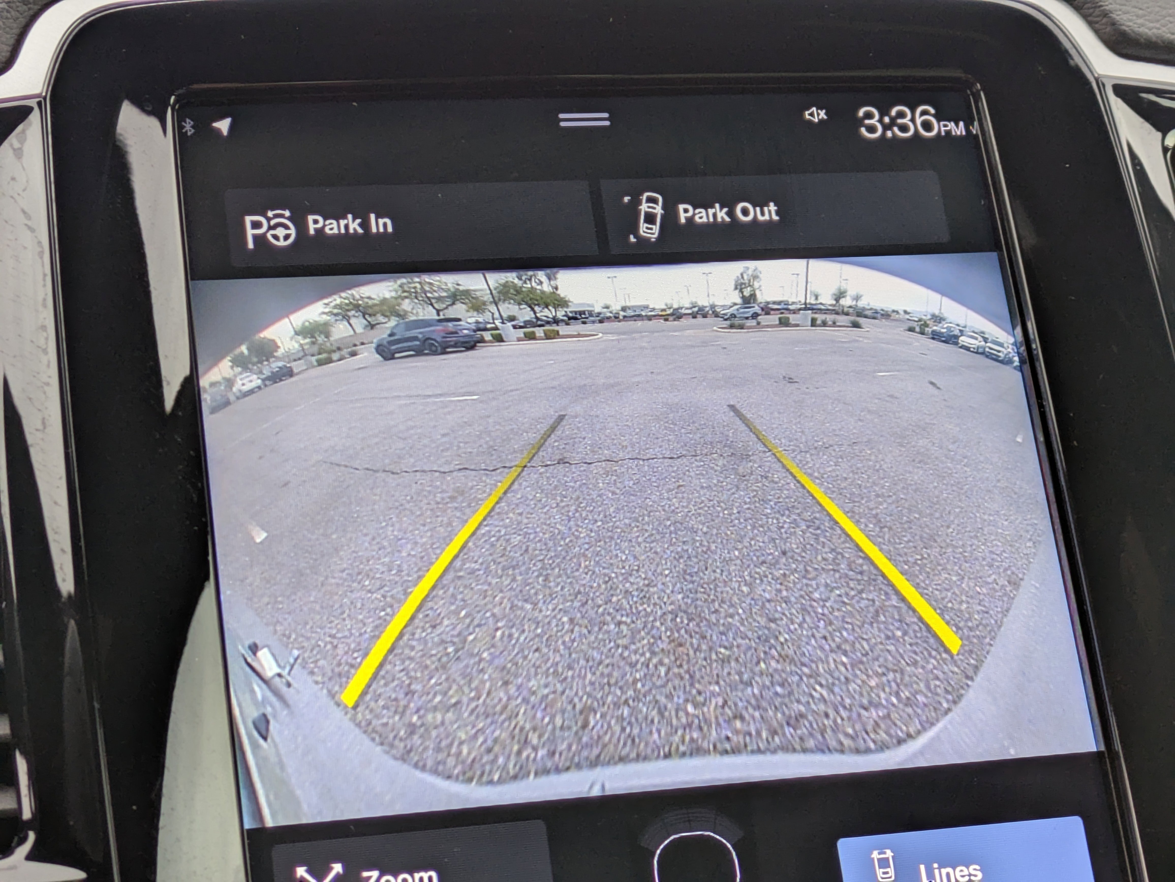 Used 2022 Volvo XC90 T8 R-Design w/ Advanced Package image 30