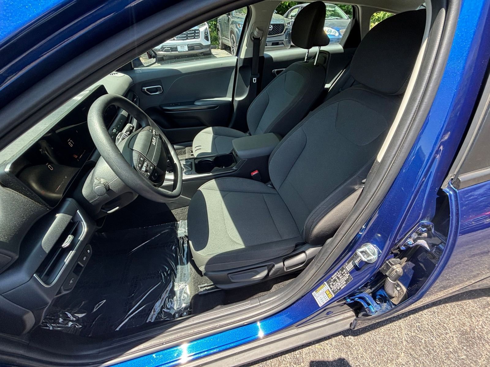 Used 2025 Kia K4 FWD image 32