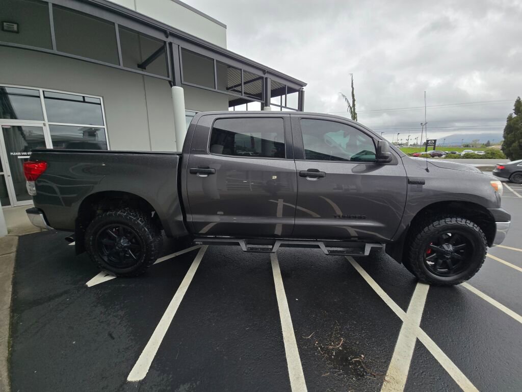 Used 2013 Toyota Tundra Platinum image 4
