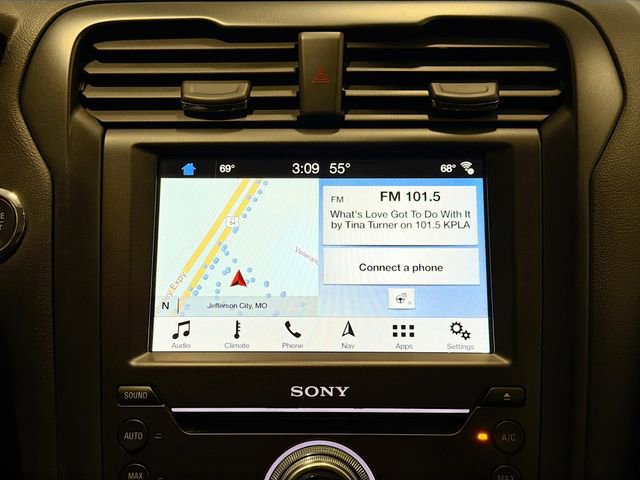 Used 2019 Ford Fusion Energi Titanium image 14