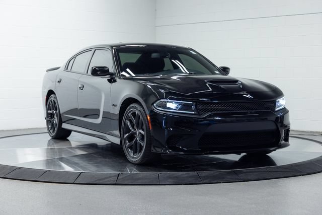 Used 2023 Dodge Charger R/T w/ Blacktop Package RWD image 4