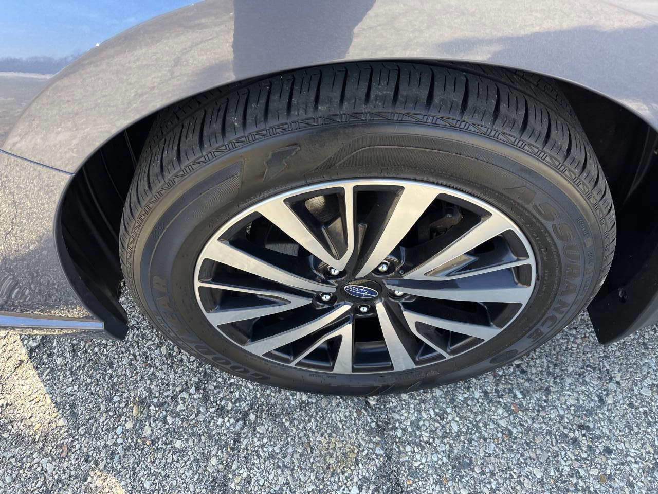 Used 2018 Subaru Legacy 2.5i AWD/4WD image 9