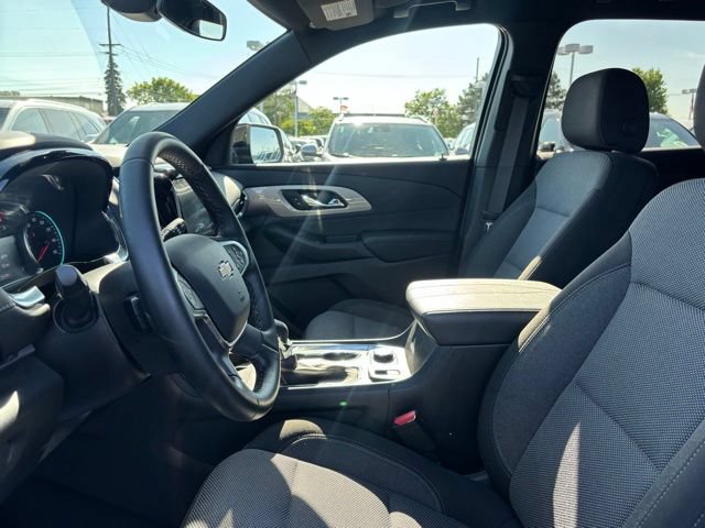 Used 2023 Chevrolet Traverse LT FWD image 14