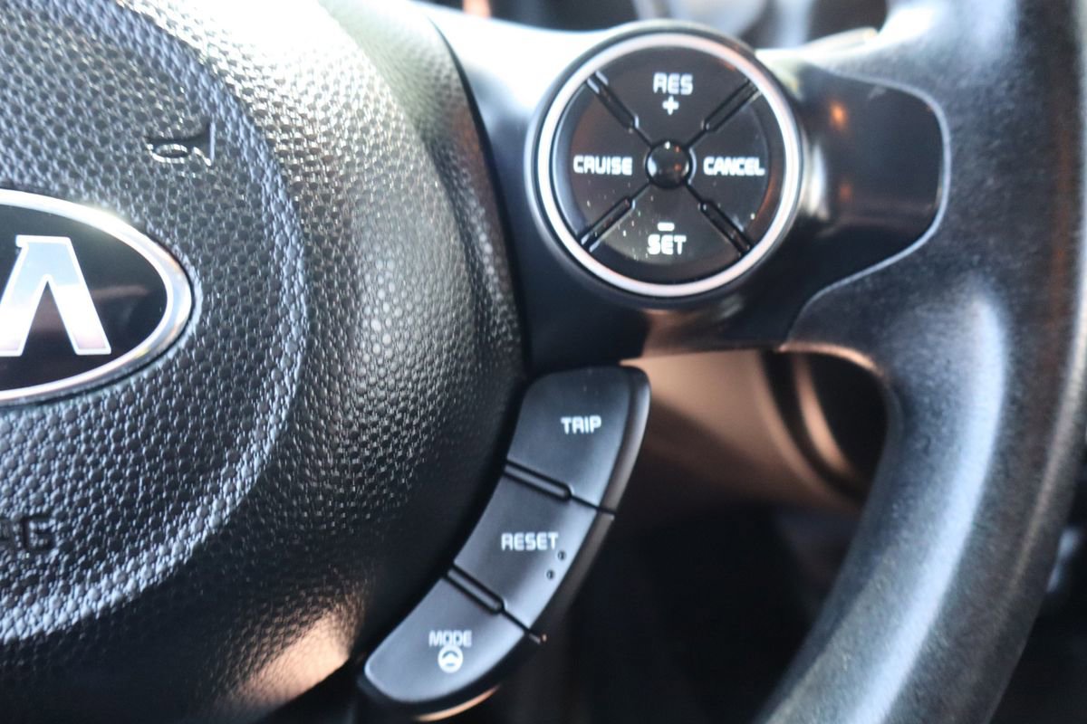 Used 2016 Kia Soul FWD image 30