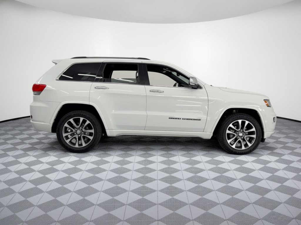 Used 2018 Jeep Grand Cherokee Overland w/ Trailer Tow Group IV RWD image 8