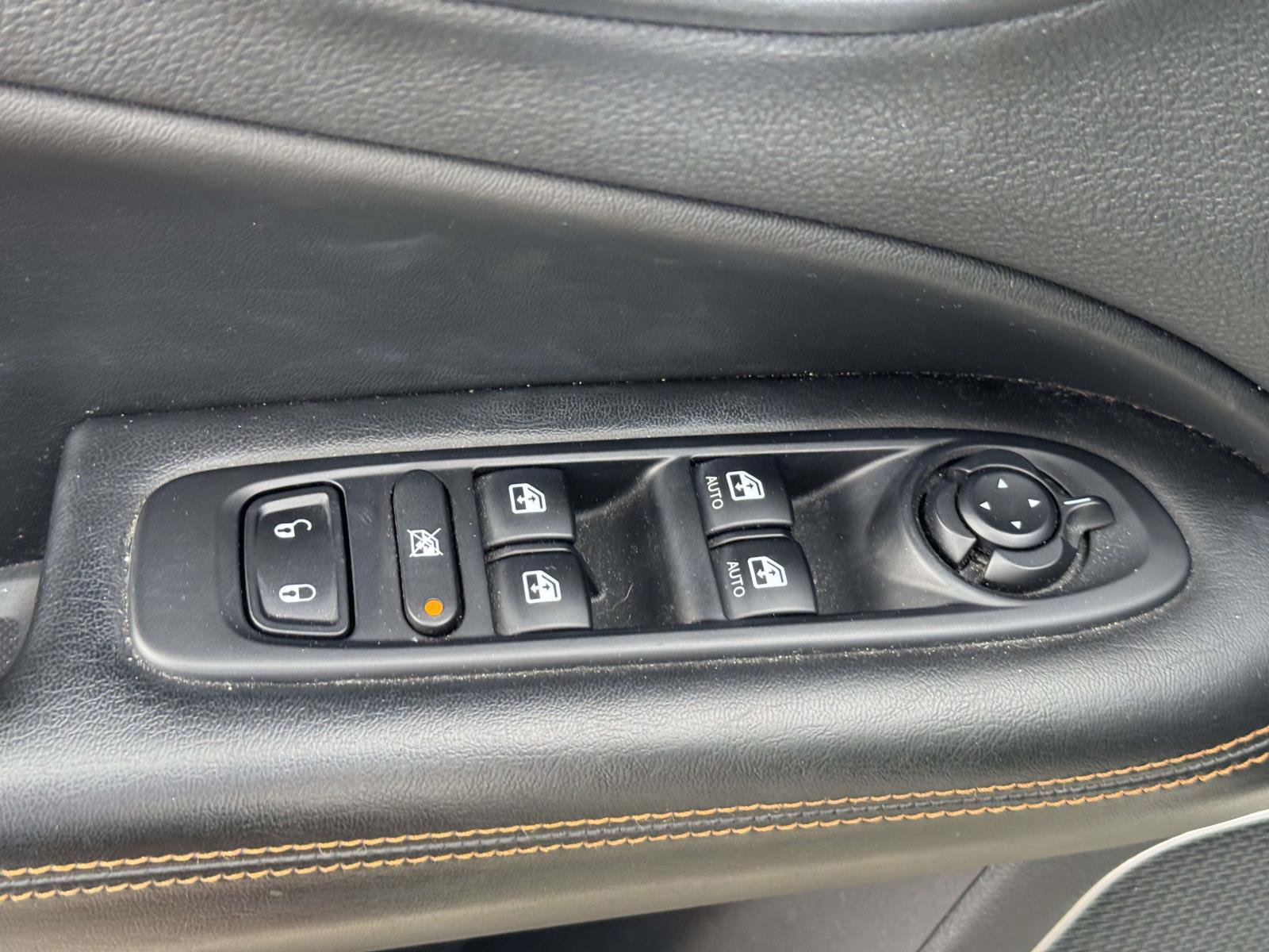 Used 2021 Jeep Compass Limited w/ Sun and Sound Group AWD/4WD image 23