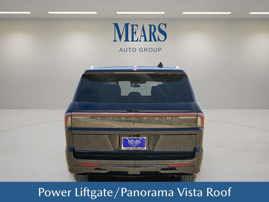 Used 2025 Lincoln Navigator Reserve image 5