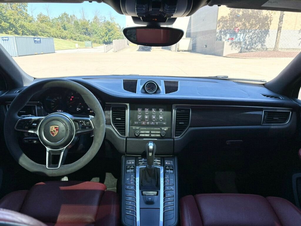 Used 2018 Porsche Macan GTS image 22
