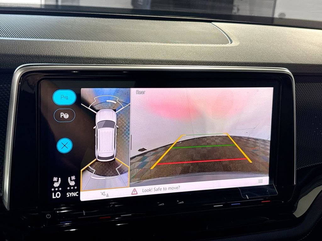 New 2026 Volkswagen Atlas Cross Sport SEL Premium R-Line image 17