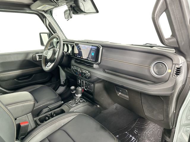 Used 2024 Jeep Wrangler Unlimited Sahara AWD/4WD image 29