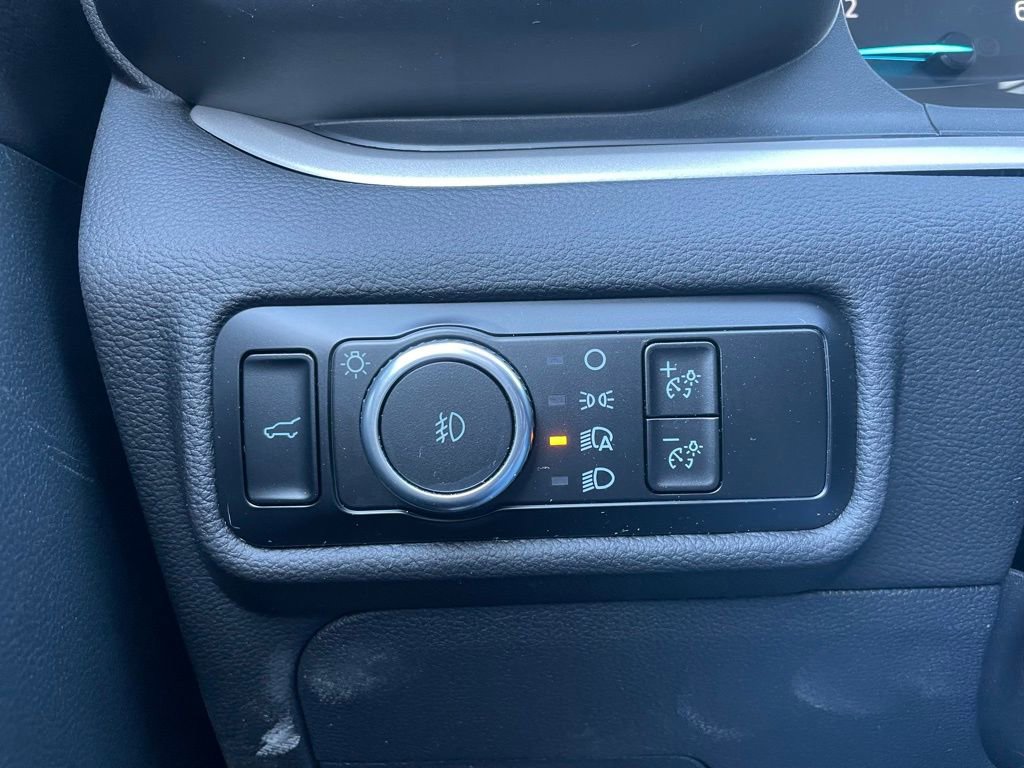 Used 2023 Ford Explorer XLT w/ Equipment Group 202A image 48