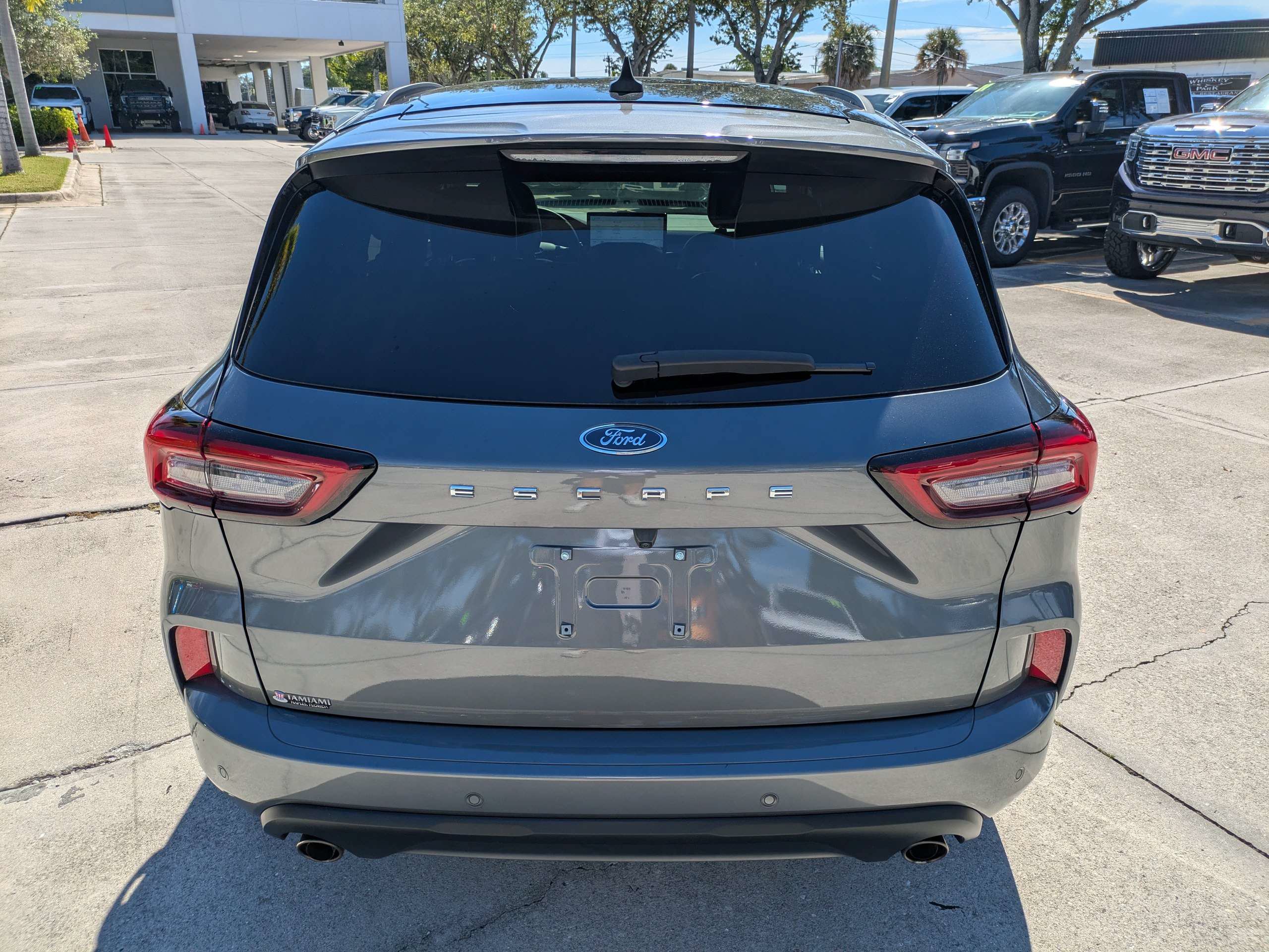 Used 2023 Ford Escape ST-Line w/ Tech Pack #1 FWD image 5