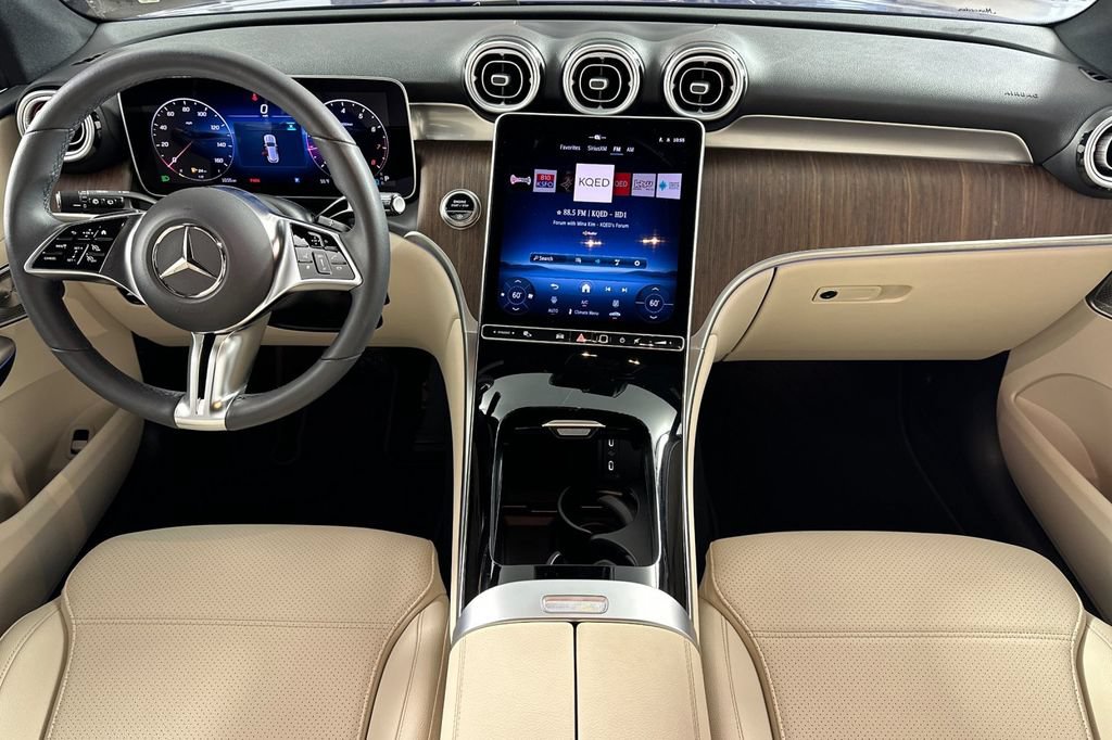 Certified 2025 Mercedes-Benz GLC 300 4MATIC image 18