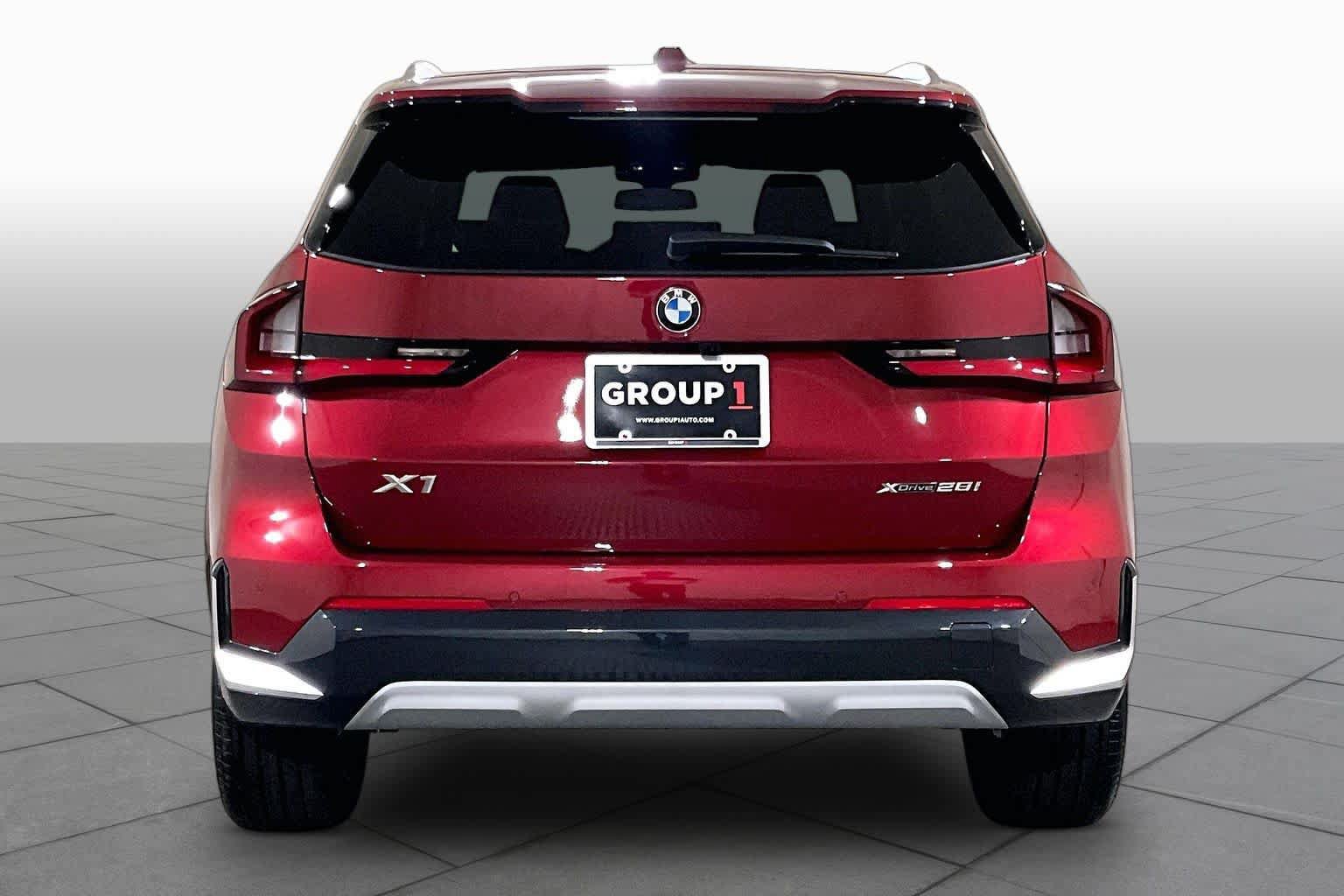 New 2026 BMW X1 xDrive28i w/ Convenience Package AWD/4WD image 4