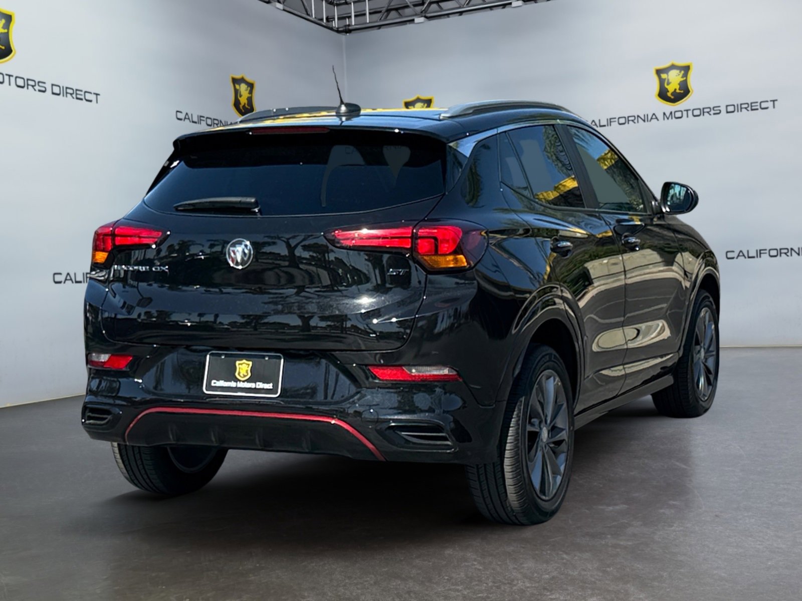 Used 2023 Buick Encore GX Select w/ Sport Touring Package image 5