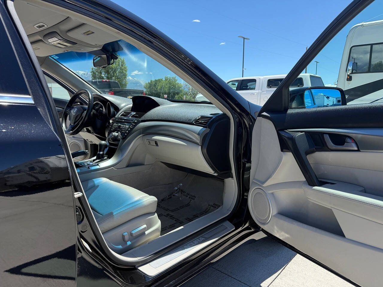 Used 2010 Acura TL w/ Technology Package FWD image 19