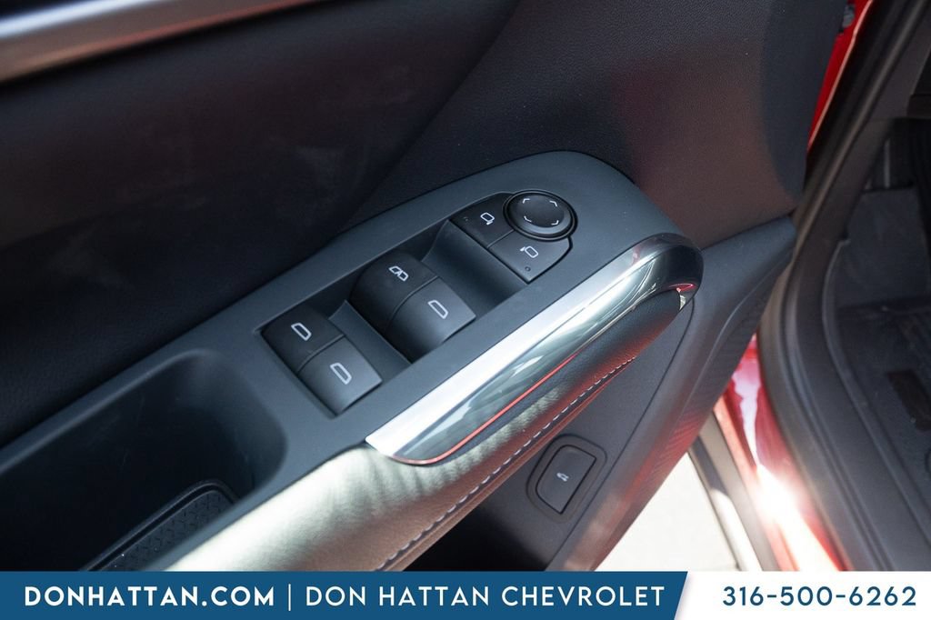 New 2026 Chevrolet Traverse LT w/ Midnight/Sport Edition AWD/4WD image 17