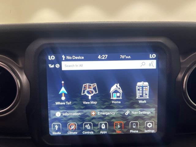 Used 2022 Jeep Wrangler Unlimited Rubicon w/ LED Lighting Group AWD/4WD image 13