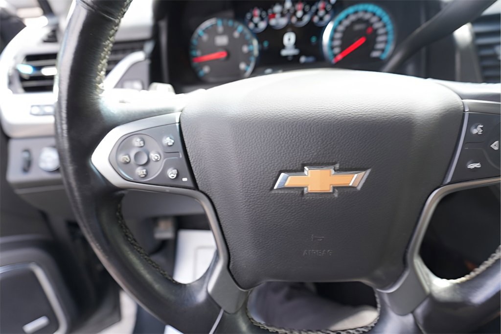 Used 2020 Chevrolet Suburban Premier w/ Premier 6.2L Value Package image 25