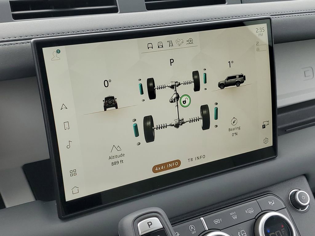Used 2025 Land Rover Defender 130 X-Dynamic SE image 25
