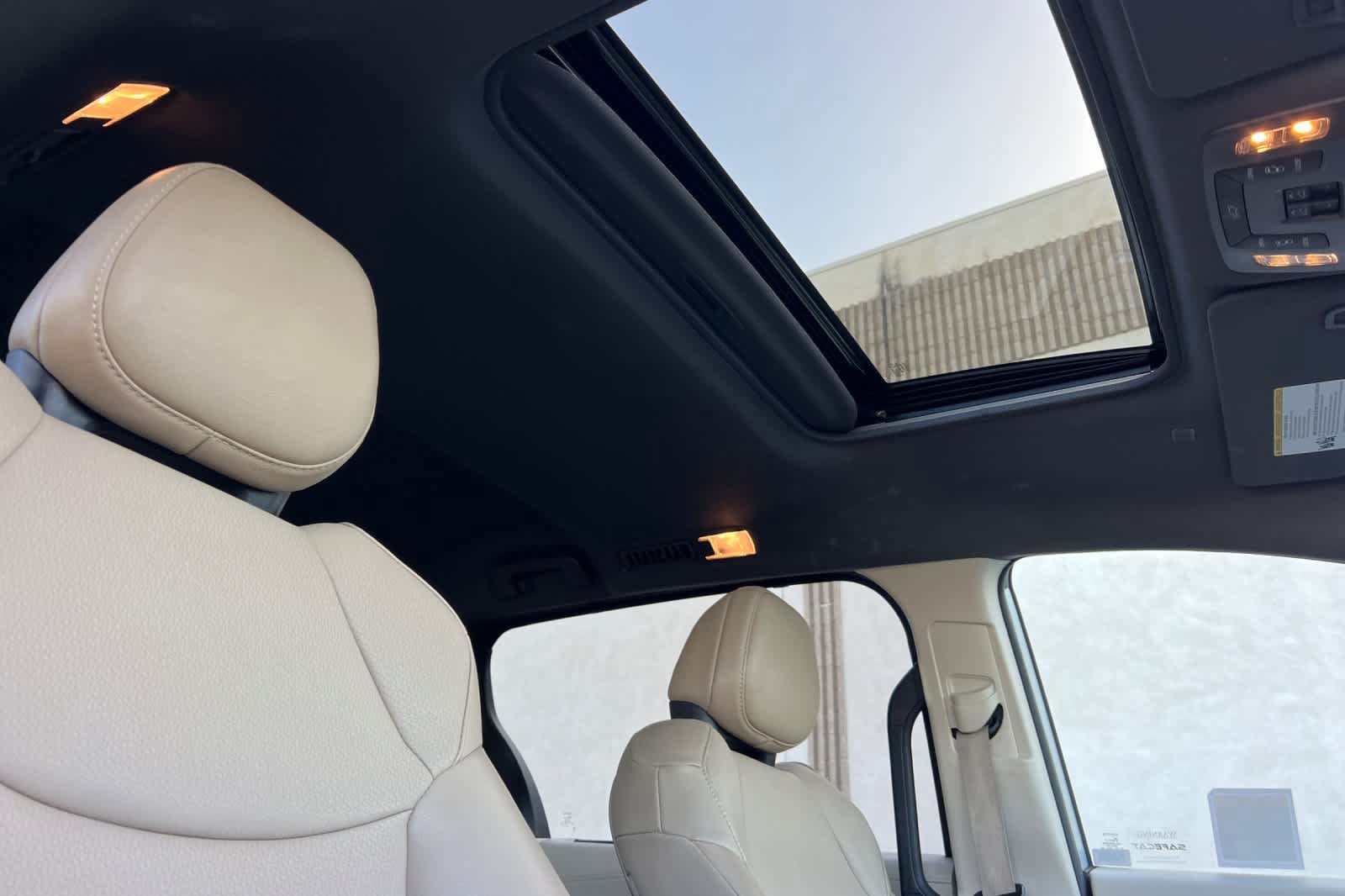 Certified 2022 Toyota Sienna XLE FWD image 19