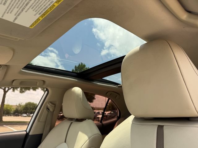 Used 2020 Toyota Camry XLE FWD image 25