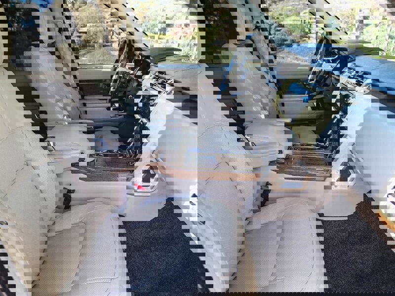 Used 2019 Land Rover Range Rover HSE image 20