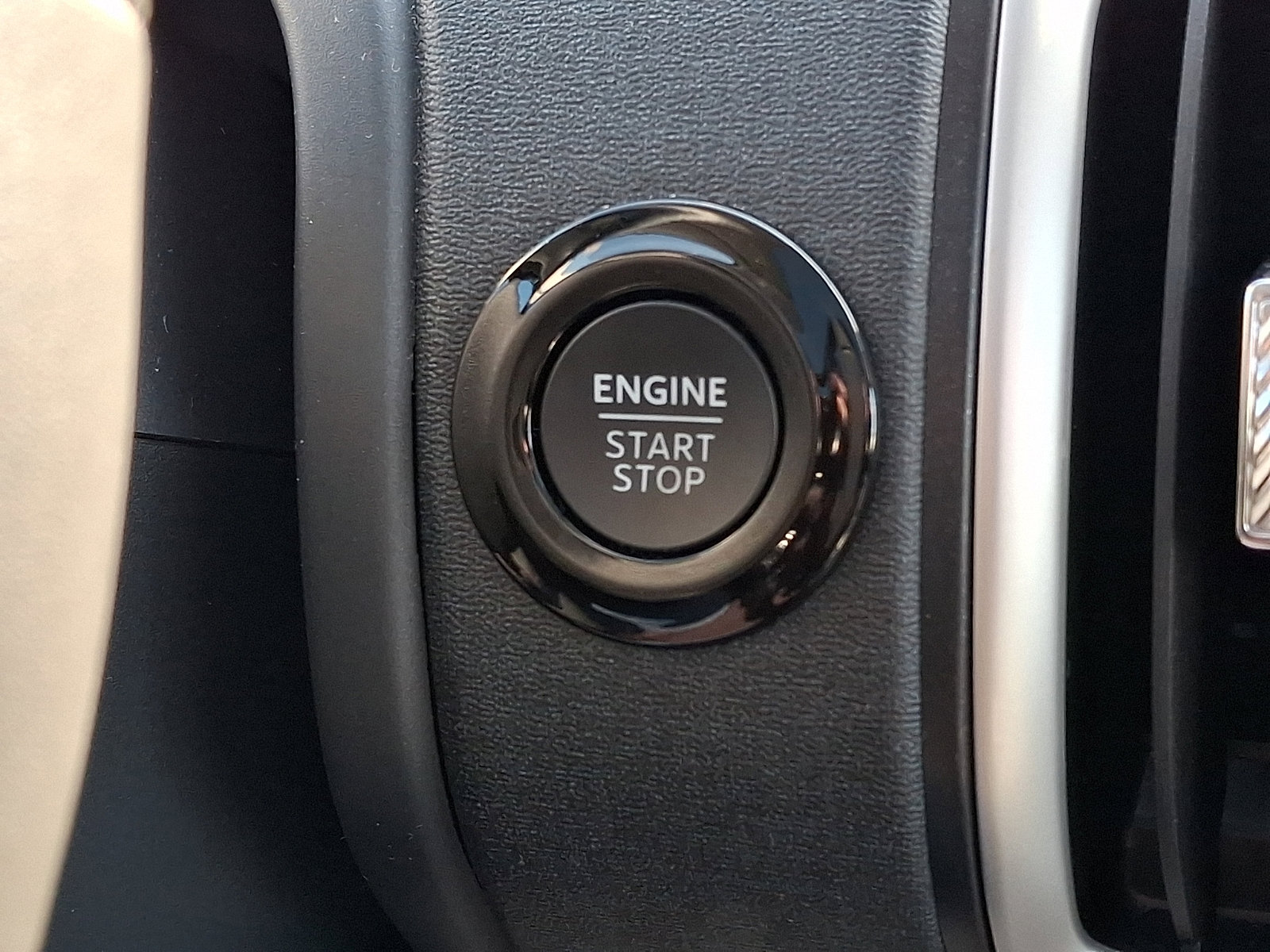 Certified 2025 Ford Expedition Active image 26