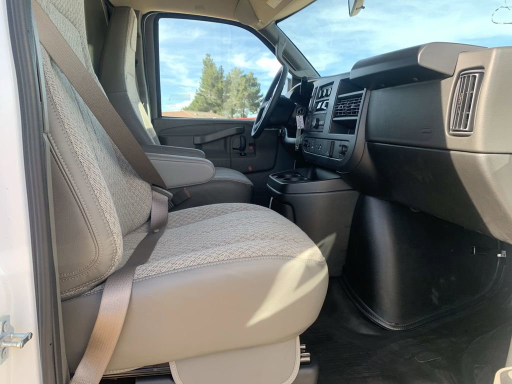New 2026 Chevrolet Express 2500 w/ Driver Convenience Package image 26